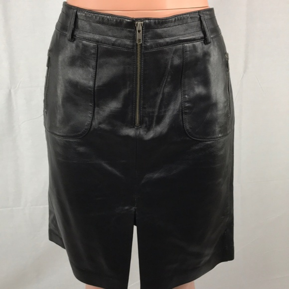 VS2 by Vakko Lambskin Leather Straight Skirt Front